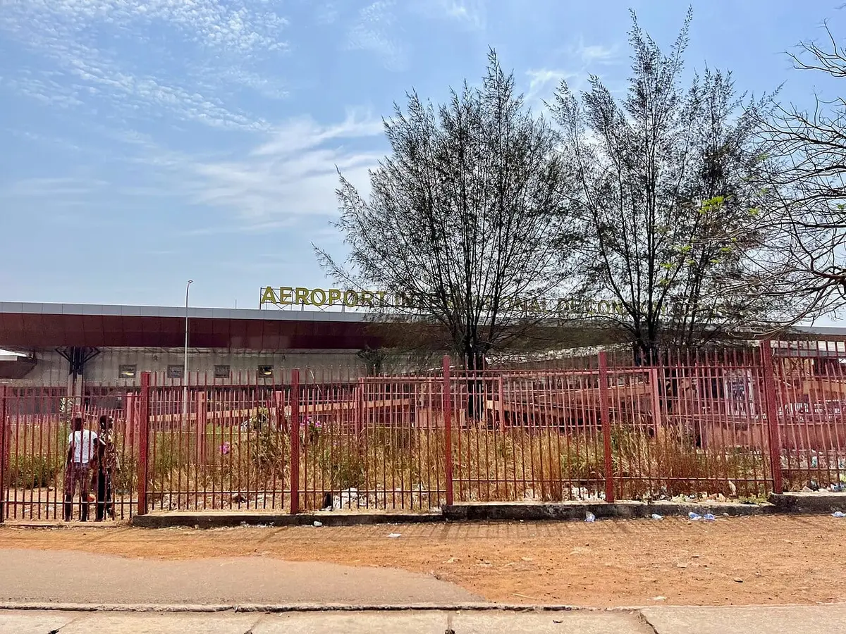 Illustration : l'aéroport international de Conakry-Gbessia, Fawaz.tairou, CC BY-SA 4.0, Wikimedia Commons.